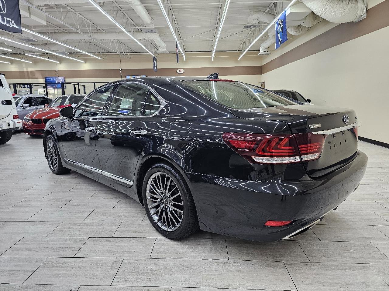 Used 2017 Lexus LS 460 w/ F Sport Midnight Edition image 8