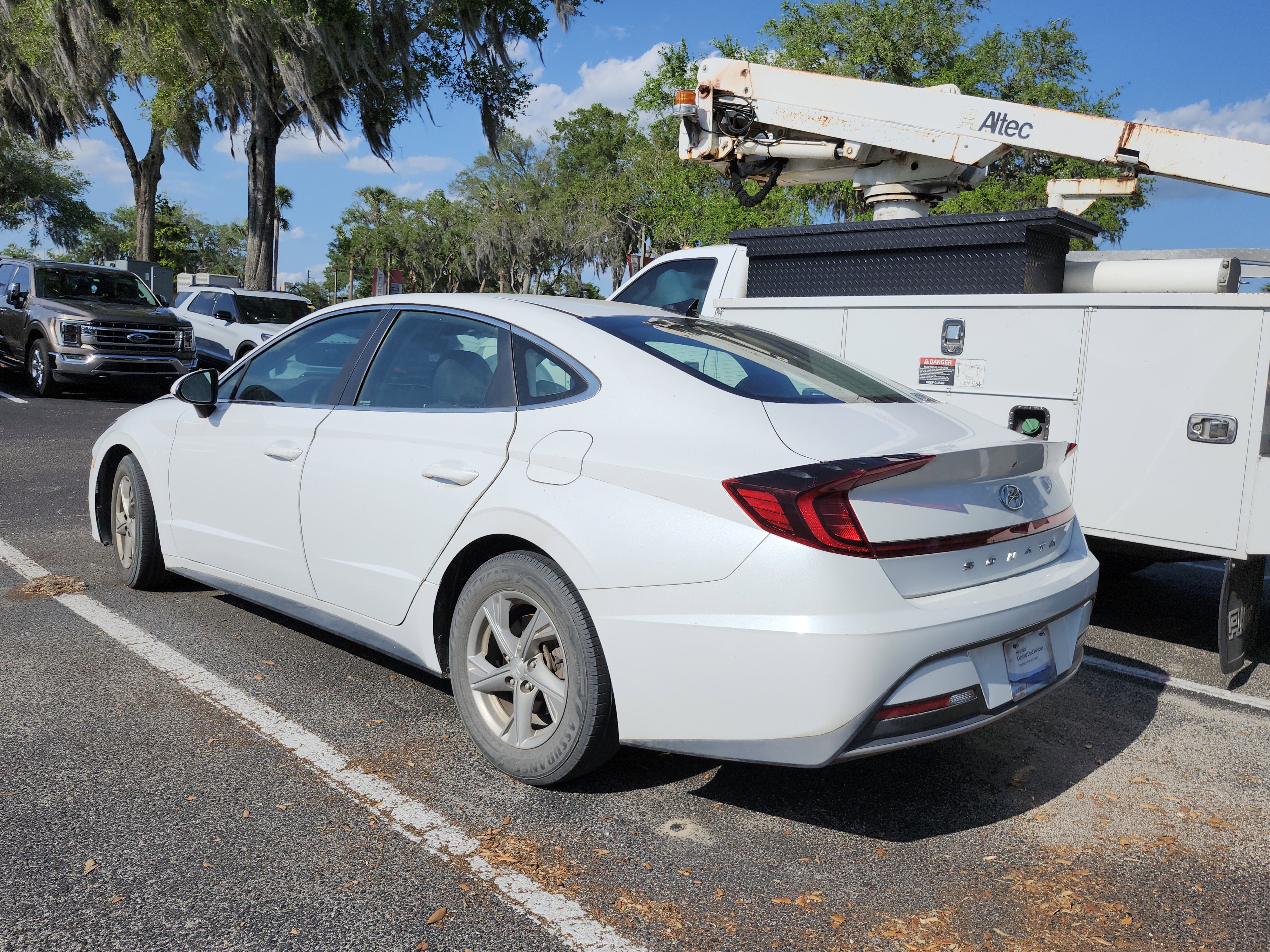 Used 2020 Hyundai Sonata SE w/ Cargo Package FWD image 10