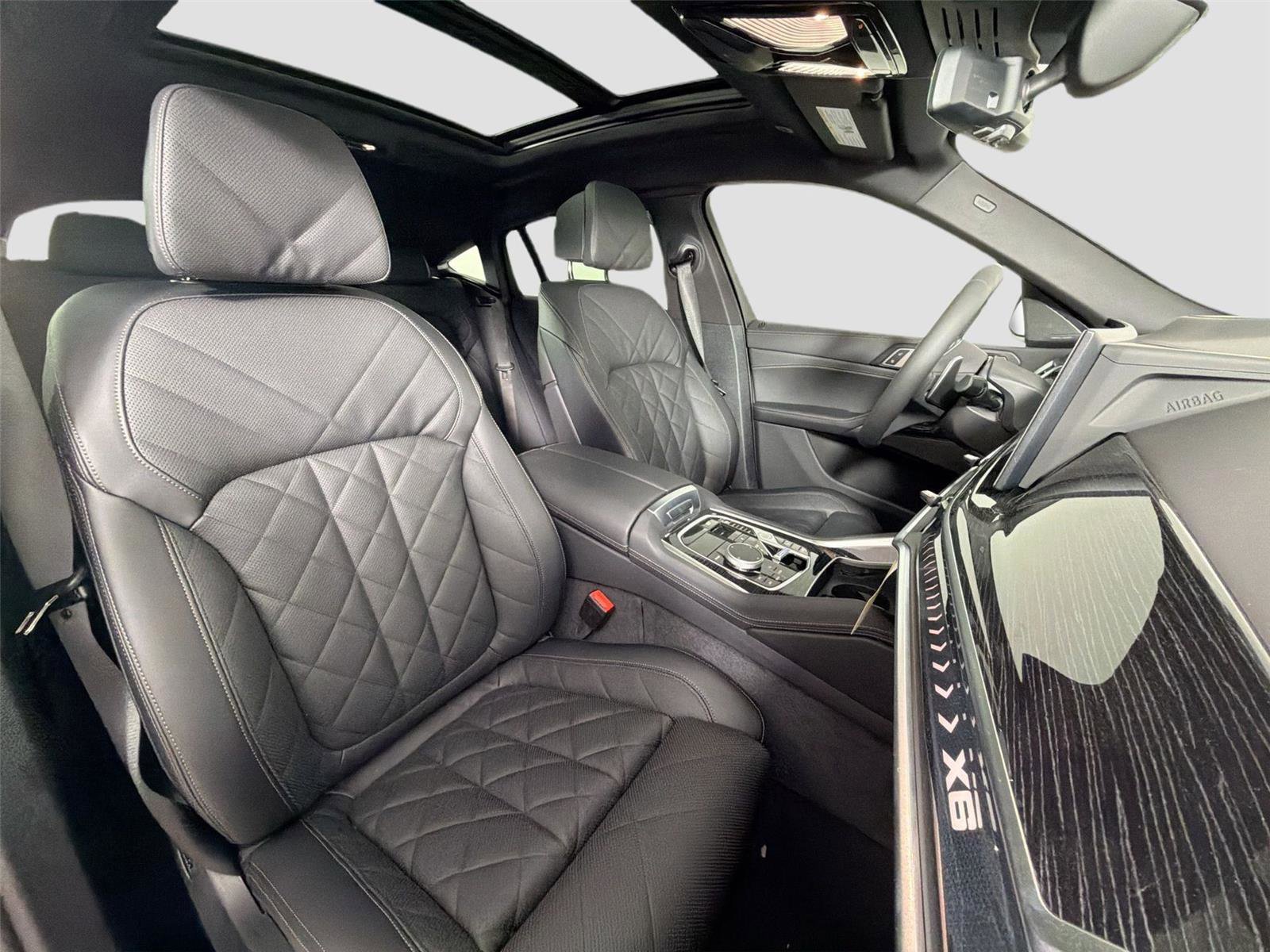 New 2026 BMW X6 xDrive40i w/ Climate Comfort Package image 28