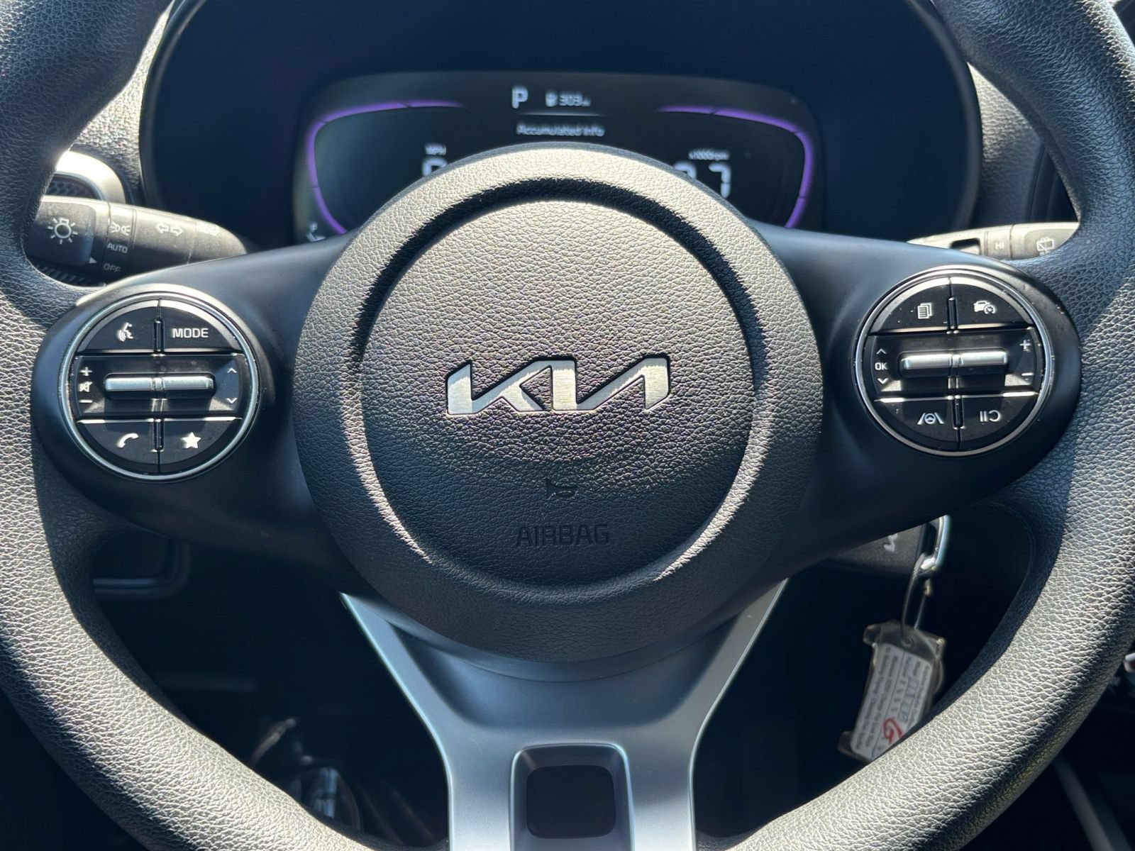 Used 2025 Kia Soul LX w/ LX Technology Package FWD image 28