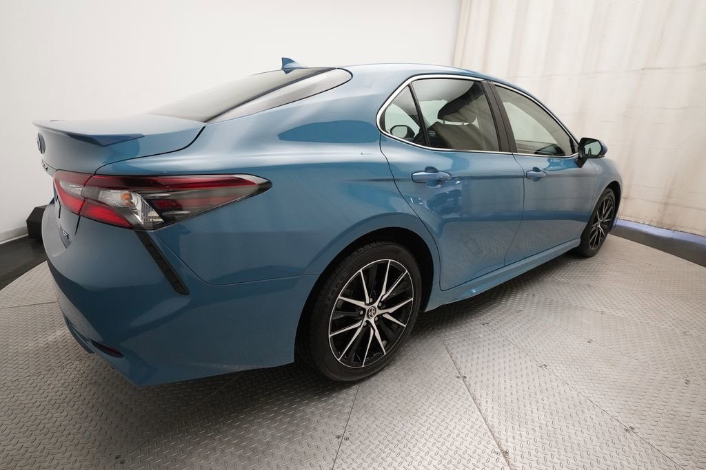 Used 2024 Toyota Camry SE FWD image 33