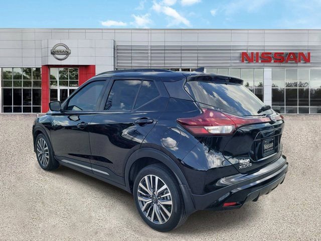 Certified 2023 Nissan Kicks SR w/ SR Premium Package FWD image 5