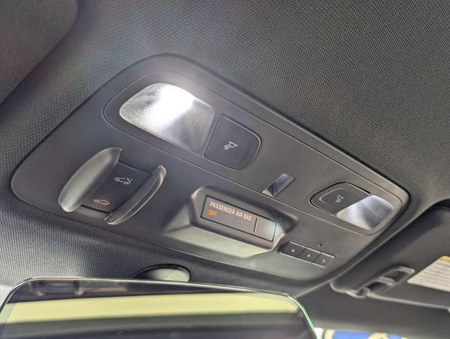 Used 2018 Chevrolet Camaro SS image 39