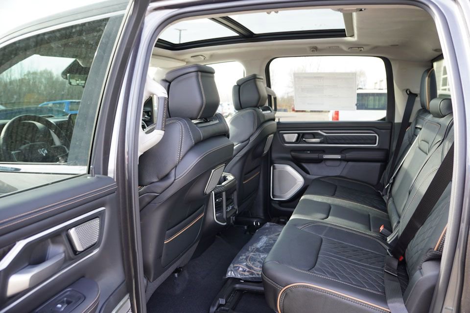 New 2026 RAM 1500 Tungsten w/ Trailer Tow Group image 12