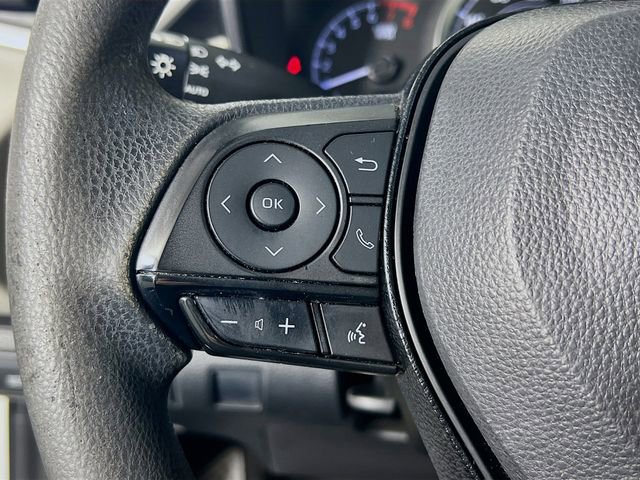 Used 2021 Toyota Corolla LE w/ LE Convenience Package FWD image 17