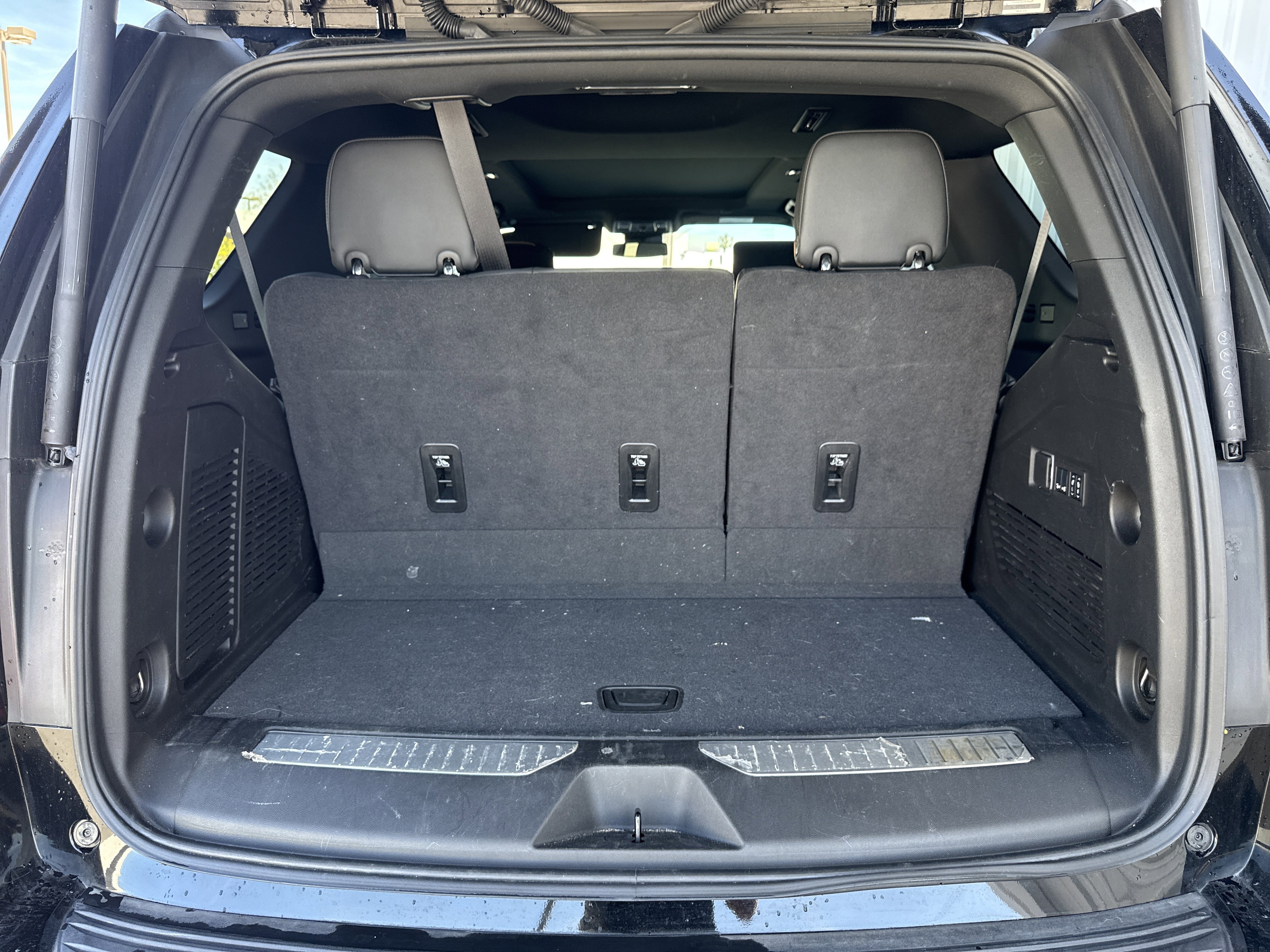 Used 2024 GMC Yukon AT4 w/ AT4 Premium Plus Package image 11