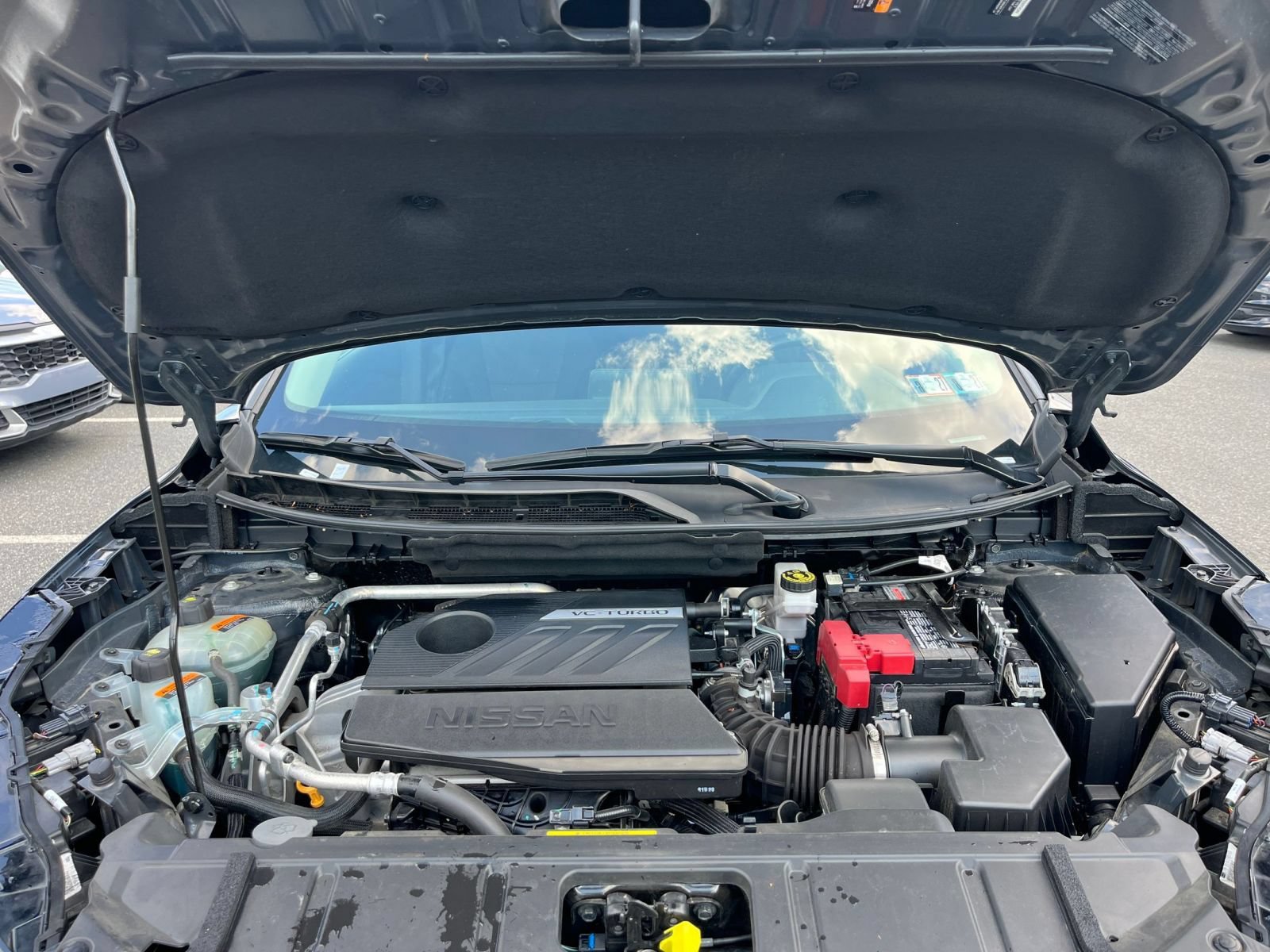 Used 2025 Nissan Rogue SV FWD image 34