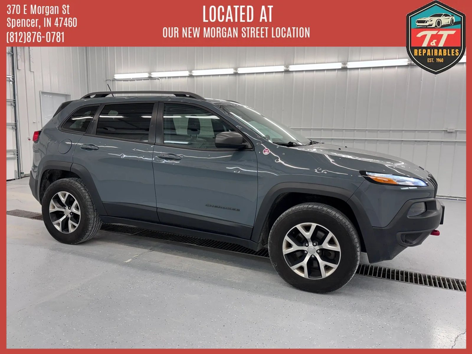 Used 2014 Jeep Cherokee Trailhawk w/ Comfort/Convenience Group AWD/4WD image 1
