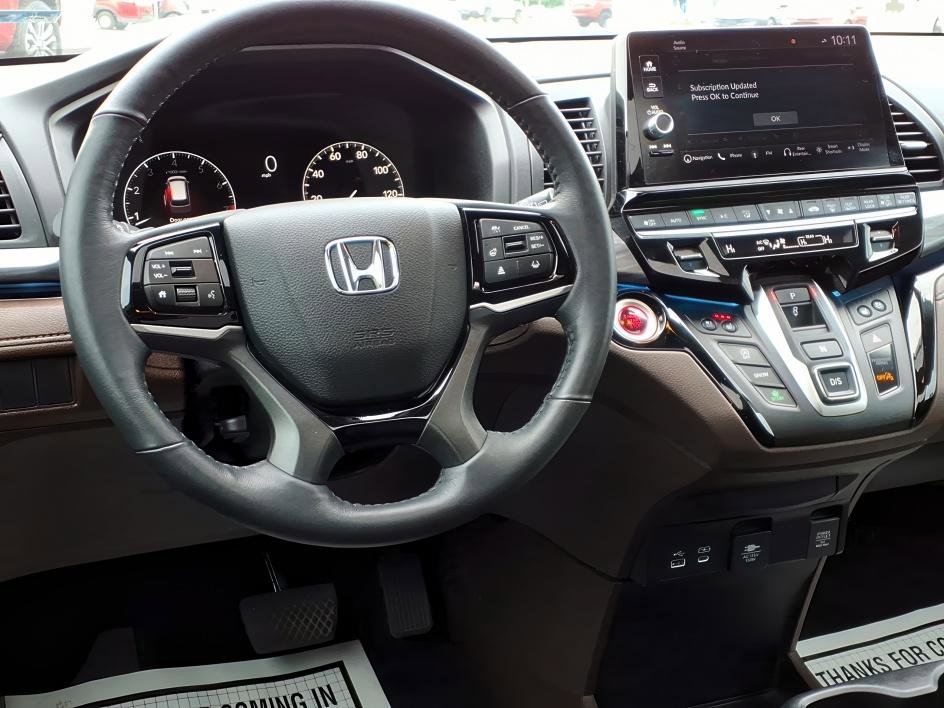Used 2025 Honda Odyssey Elite image 12