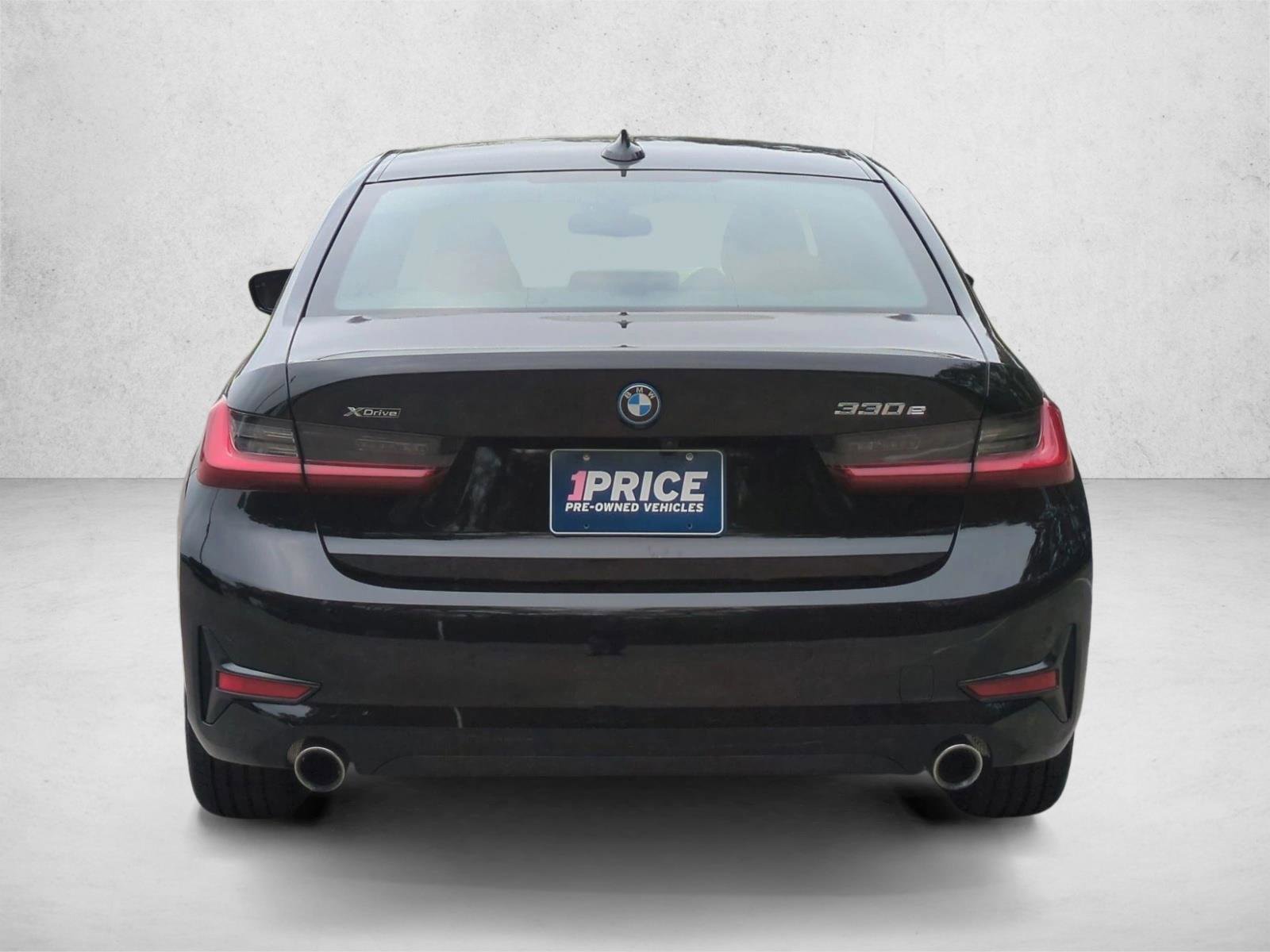 Used 2022 BMW 330e xDrive w/ Premium Package AWD/4WD image 7