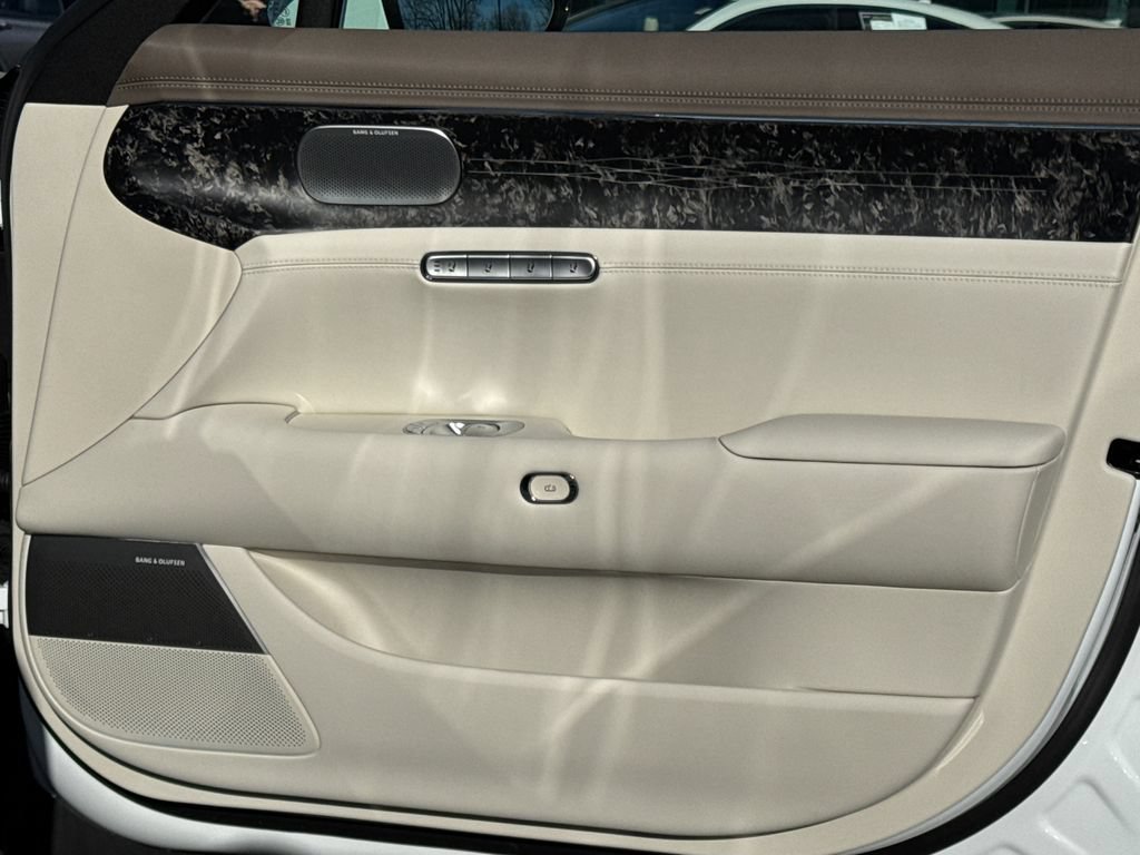 Used 2026 Genesis G90 3.5T AWD/4WD image 16