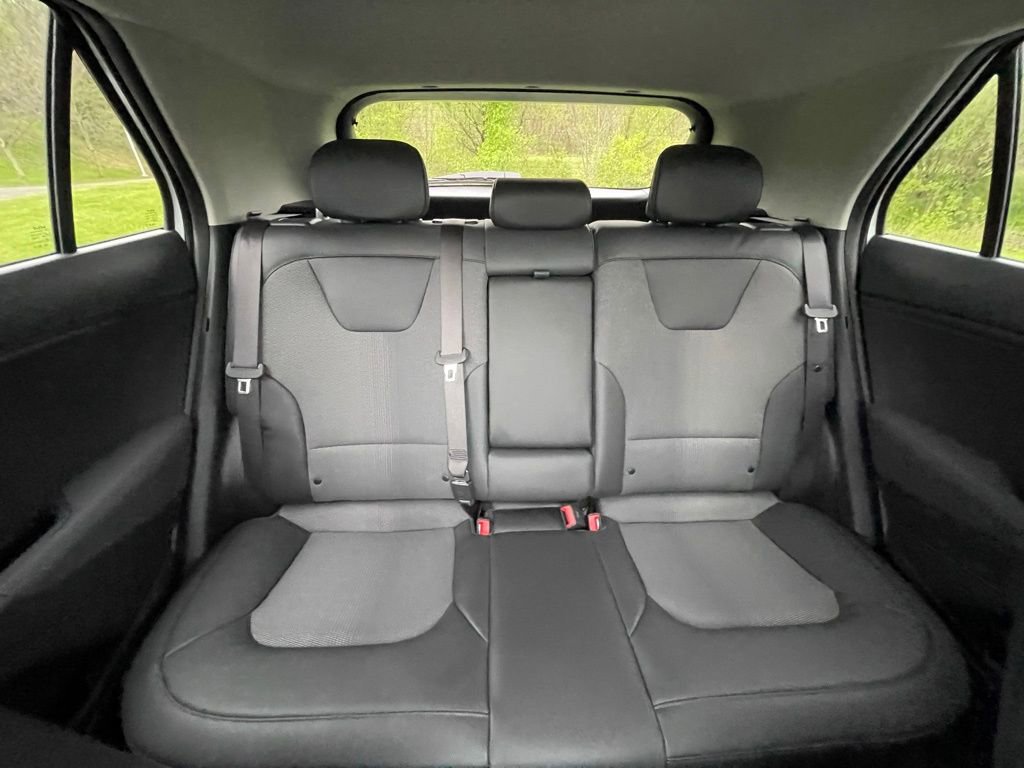 Certified 2024 Kia Niro EX Touring FWD image 14