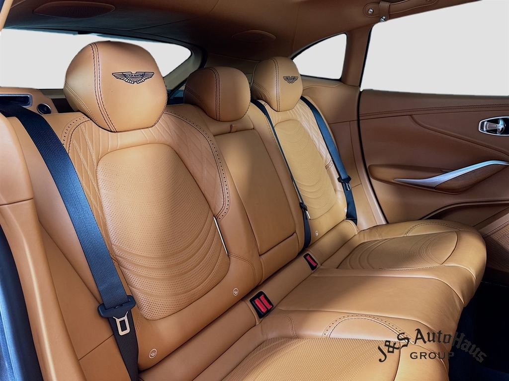 Used 2022 Aston Martin DBX AWD/4WD image 36