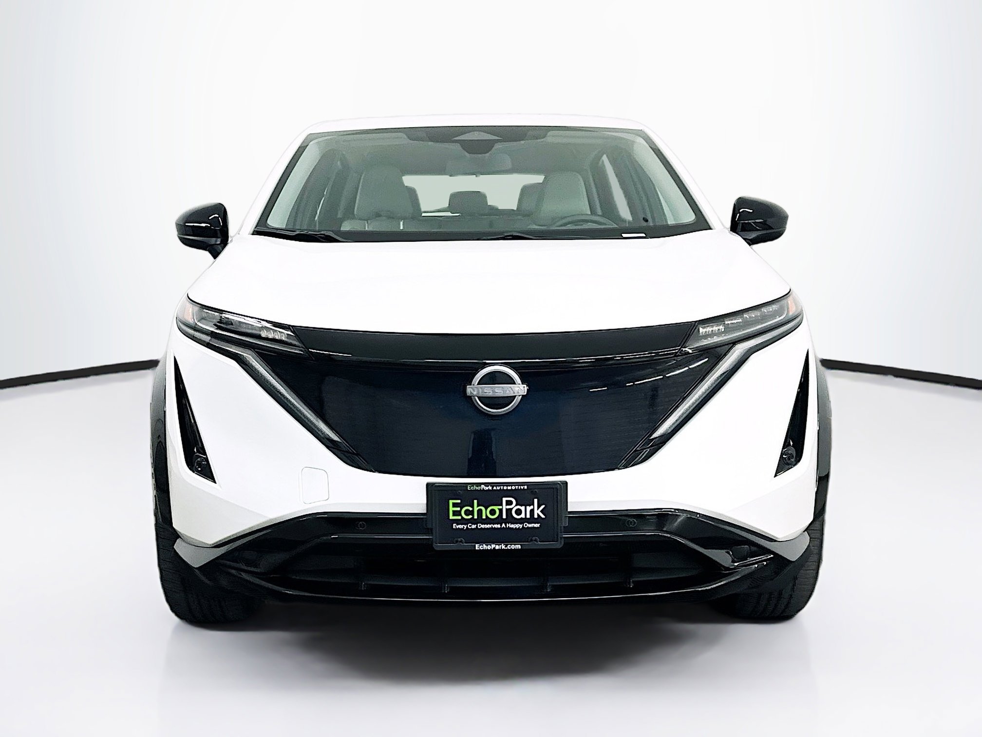 Used 2024 Nissan Ariya AWD image 2