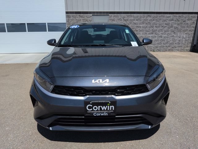 Used 2024 Kia Forte LXS w/ LXS Technology Package FWD image 8