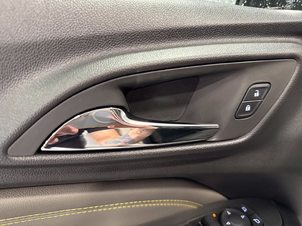 New 2026 Chevrolet Trax ACTIV w/ Sunroof Package FWD image 27