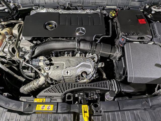 Used 2023 Mercedes-Benz GLB 250 4MATIC image 23