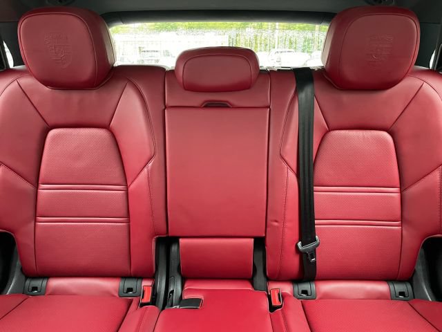 Used 2022 Porsche Cayenne S AWD/4WD image 45
