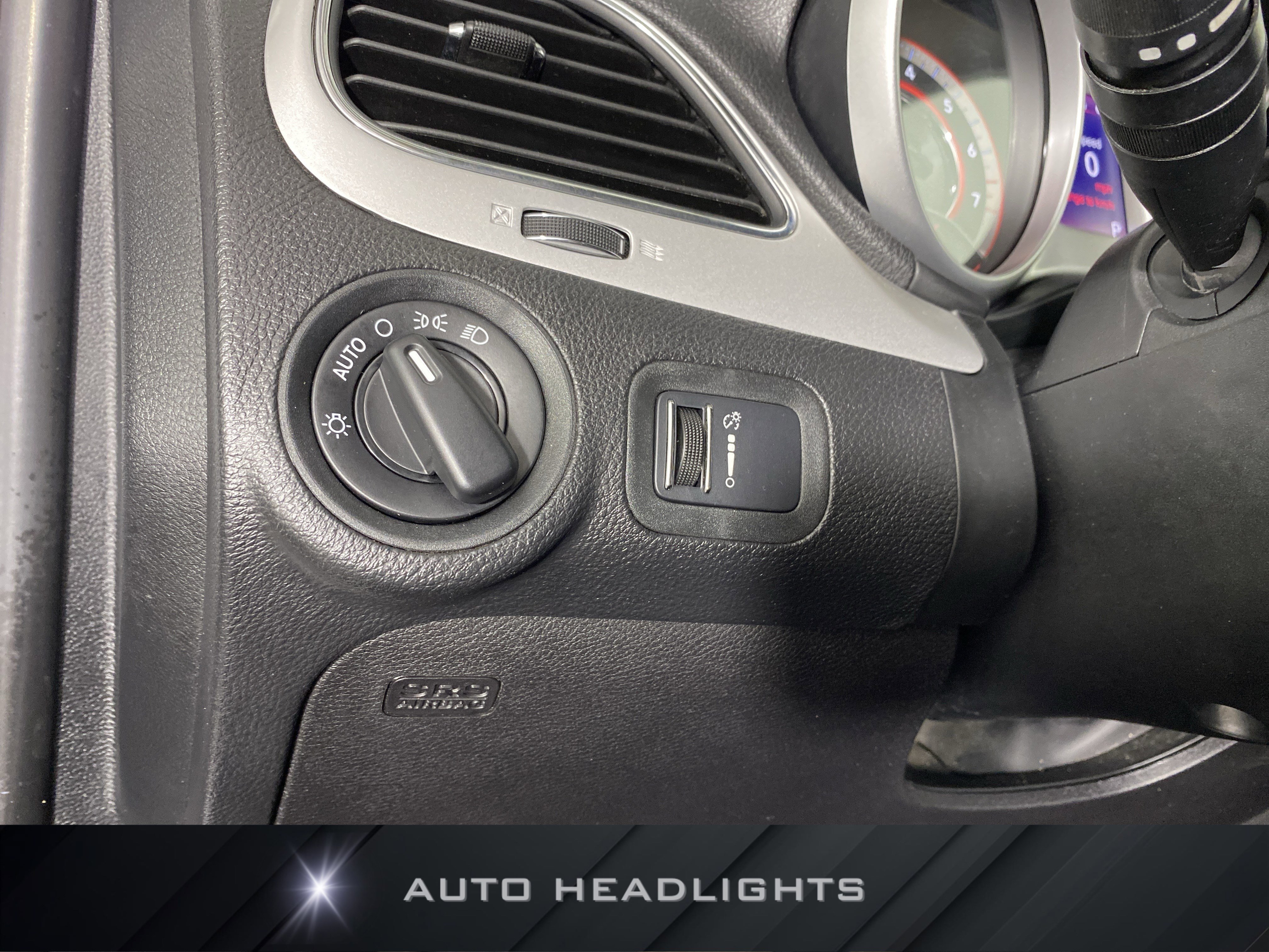 Used 2020 Dodge Journey SE image 20