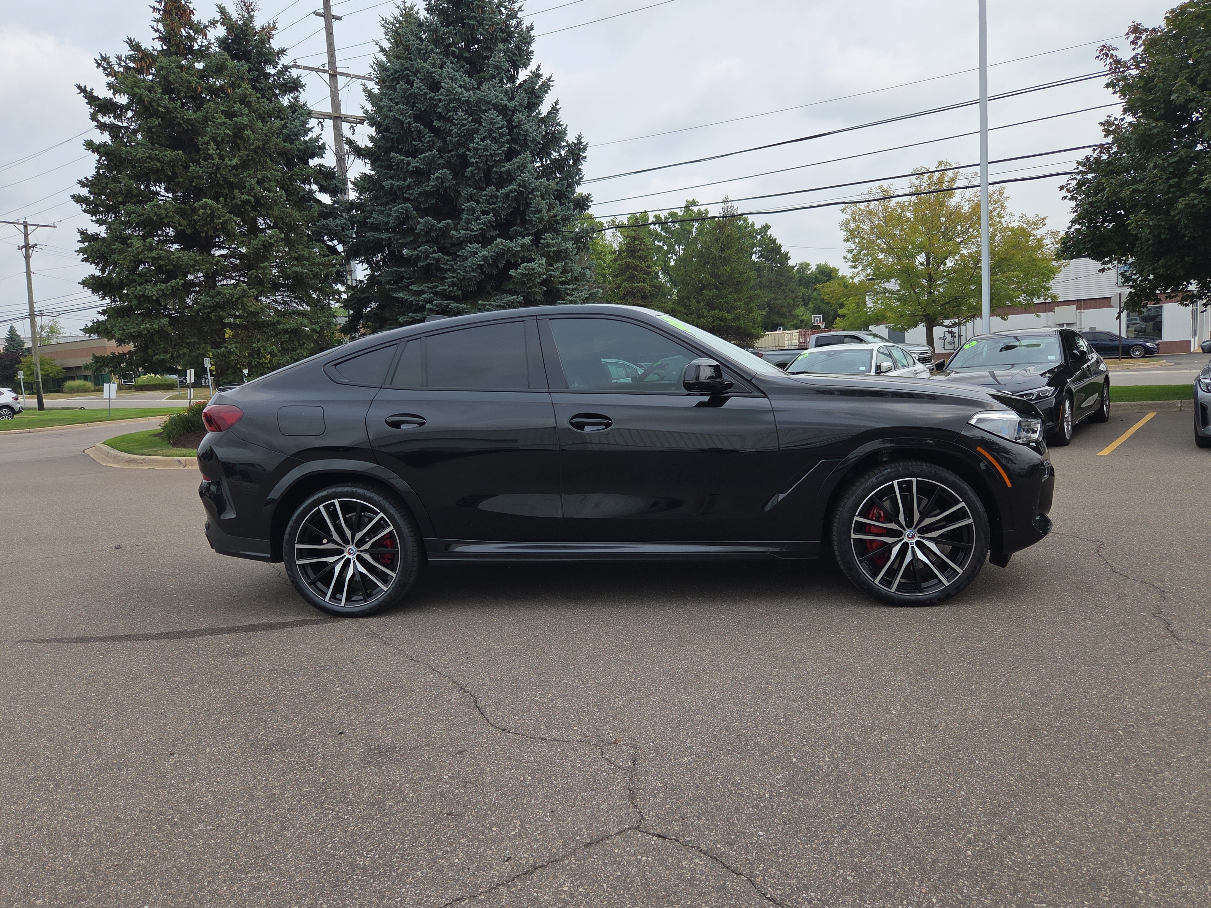Used 2023 BMW X6 M50i w/ Executive Package AWD/4WD image 6