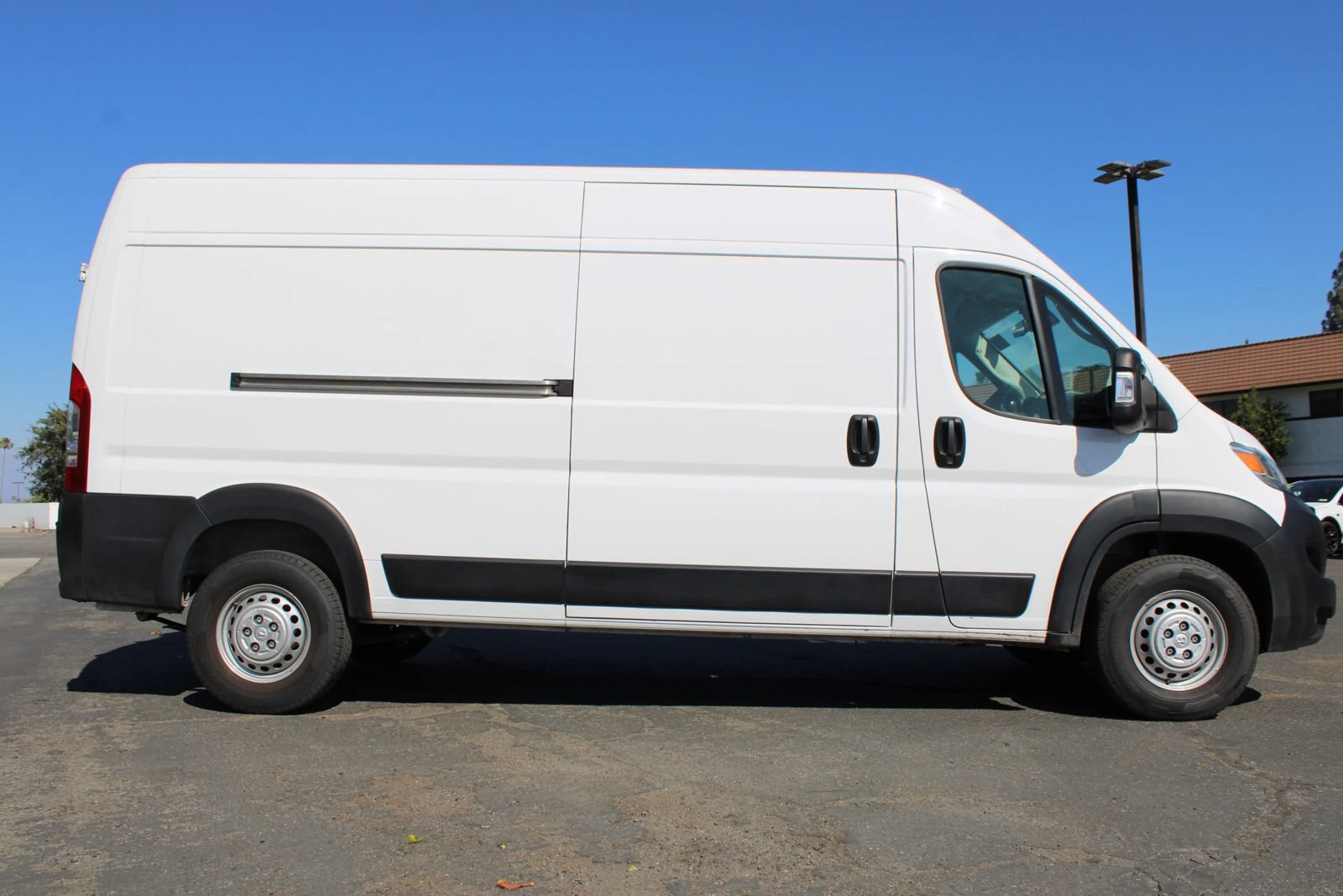 Used 2024 RAM ProMaster 2500 w/ Safety Group FWD image 36