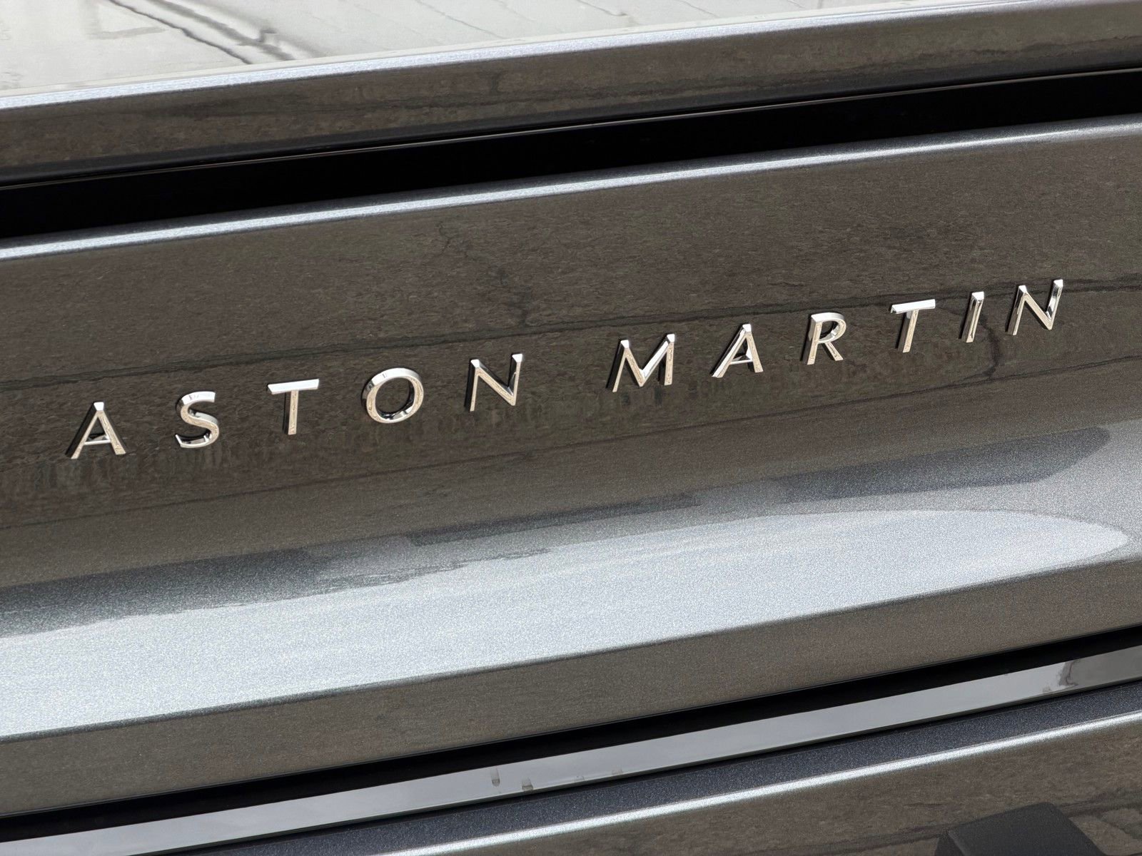 New 2026 Aston Martin Vanquish Convertible image 21