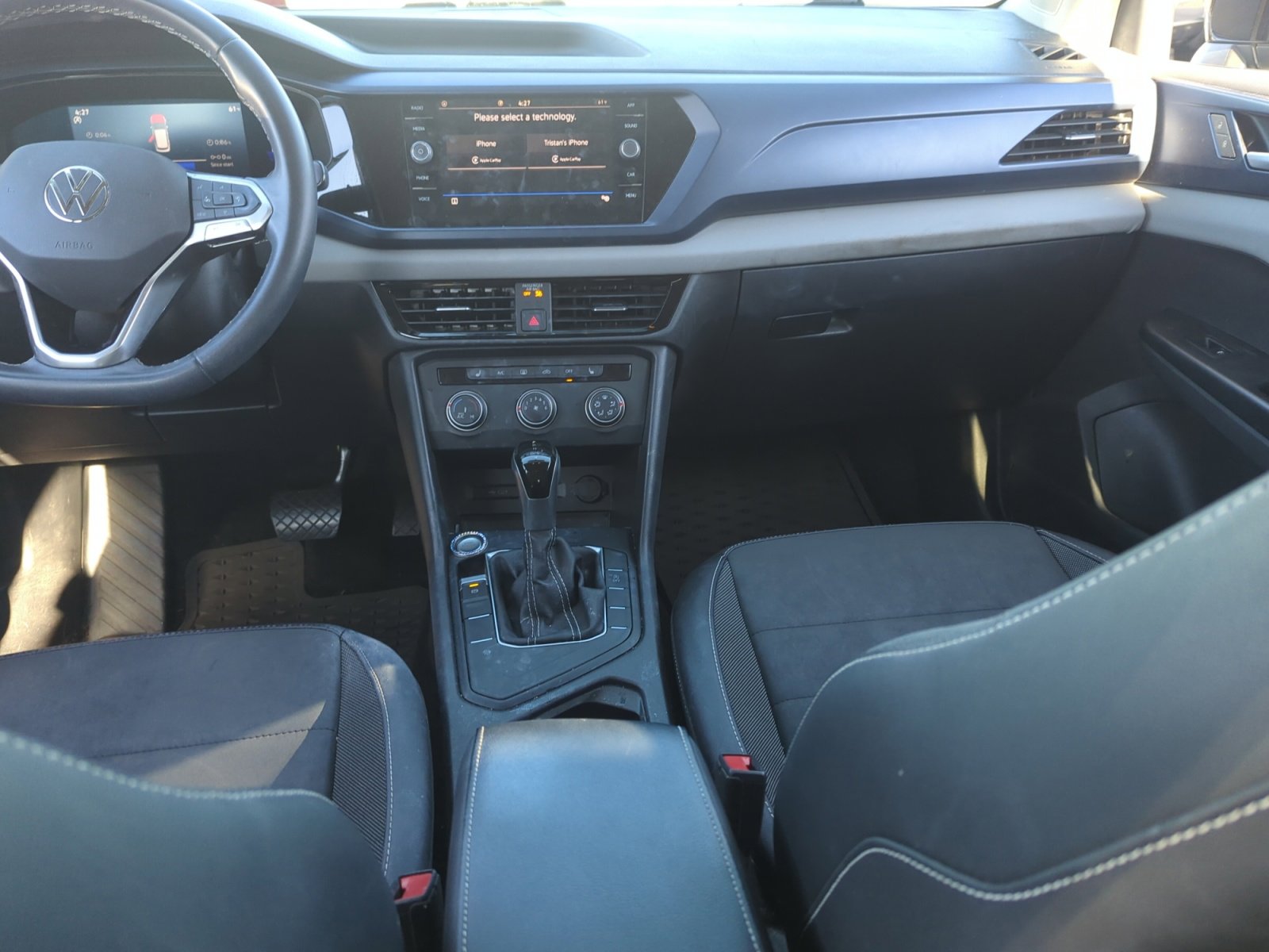 Certified 2022 Volkswagen Taos SE image 19