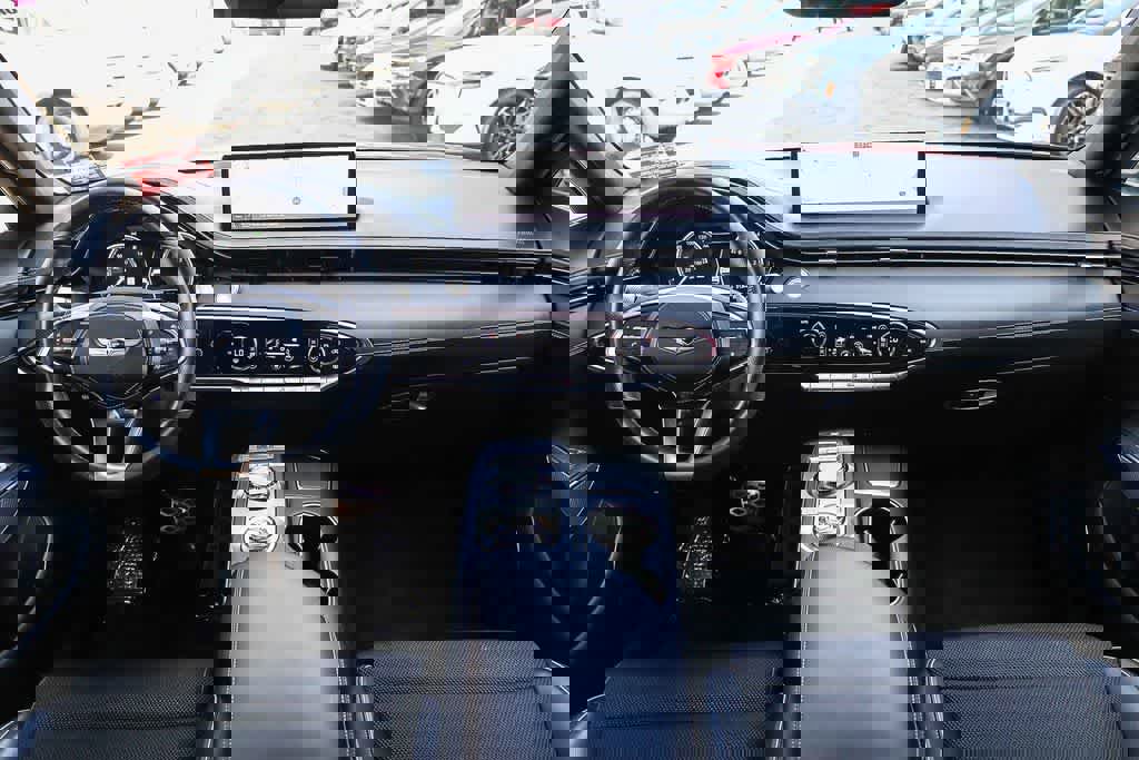 Used 2024 Genesis GV70 2.5T w/ Sport Prestige Package image 12