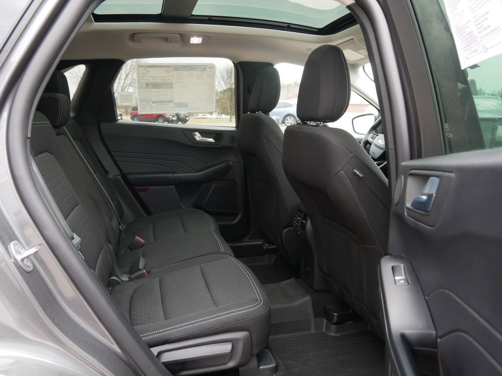 New 2025 Ford Escape Active w/ Active Premium Tech Pack AWD/4WD image 13