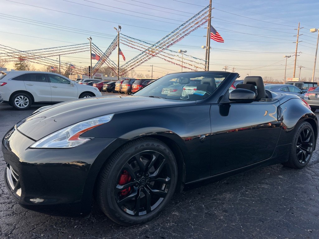 Used 2012 Nissan 370Z Roadster image 32