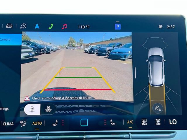 New 2025 Volkswagen Tiguan SE image 13