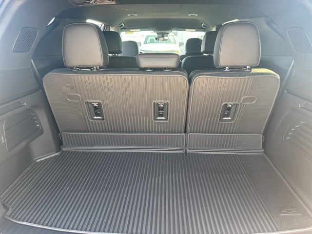 New 2026 Chevrolet Traverse RS w/ LPO, Floor Liner Package image 12