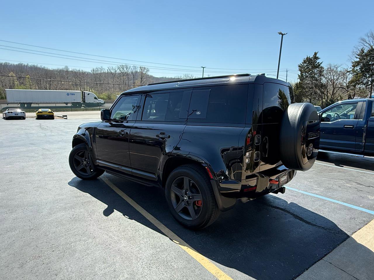 Used 2023 Land Rover Defender 110 X image 6