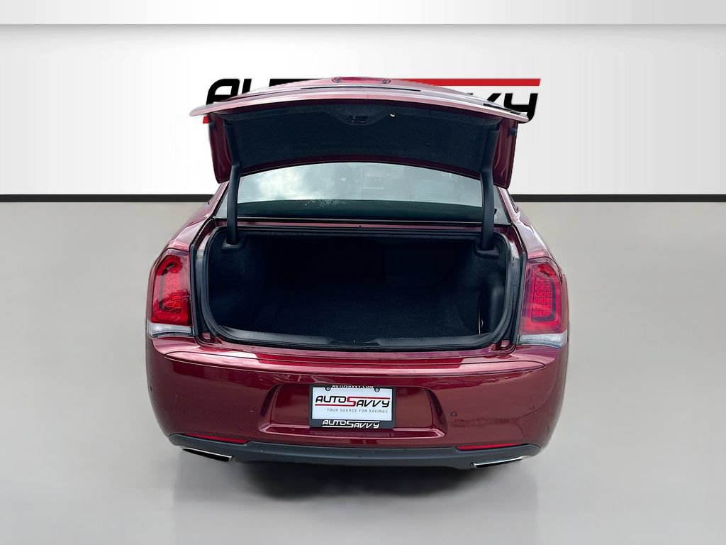 Used 2023 Chrysler 300 S RWD image 27