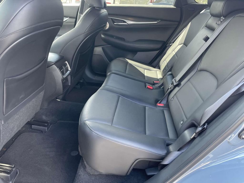 Used 2023 INFINITI QX55 Essential image 12