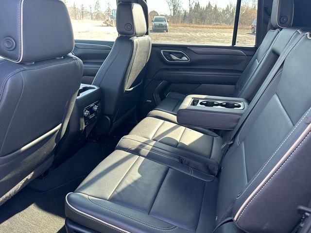 Used 2024 GMC Yukon XL SLT image 39