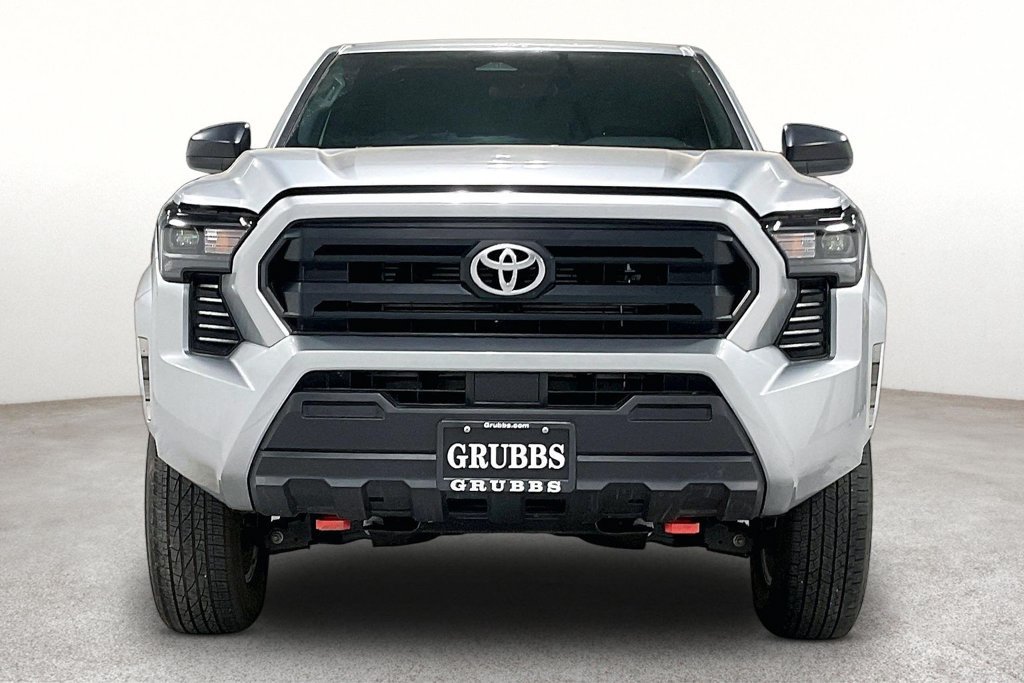 Used 2025 Toyota Tacoma SR RWD image 4
