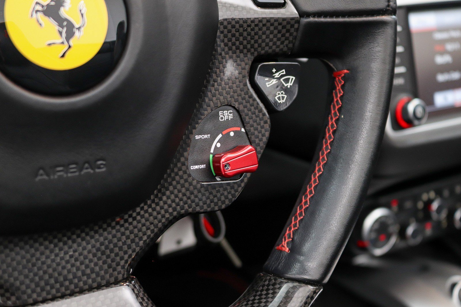 Used 2016 Ferrari California T RWD image 41