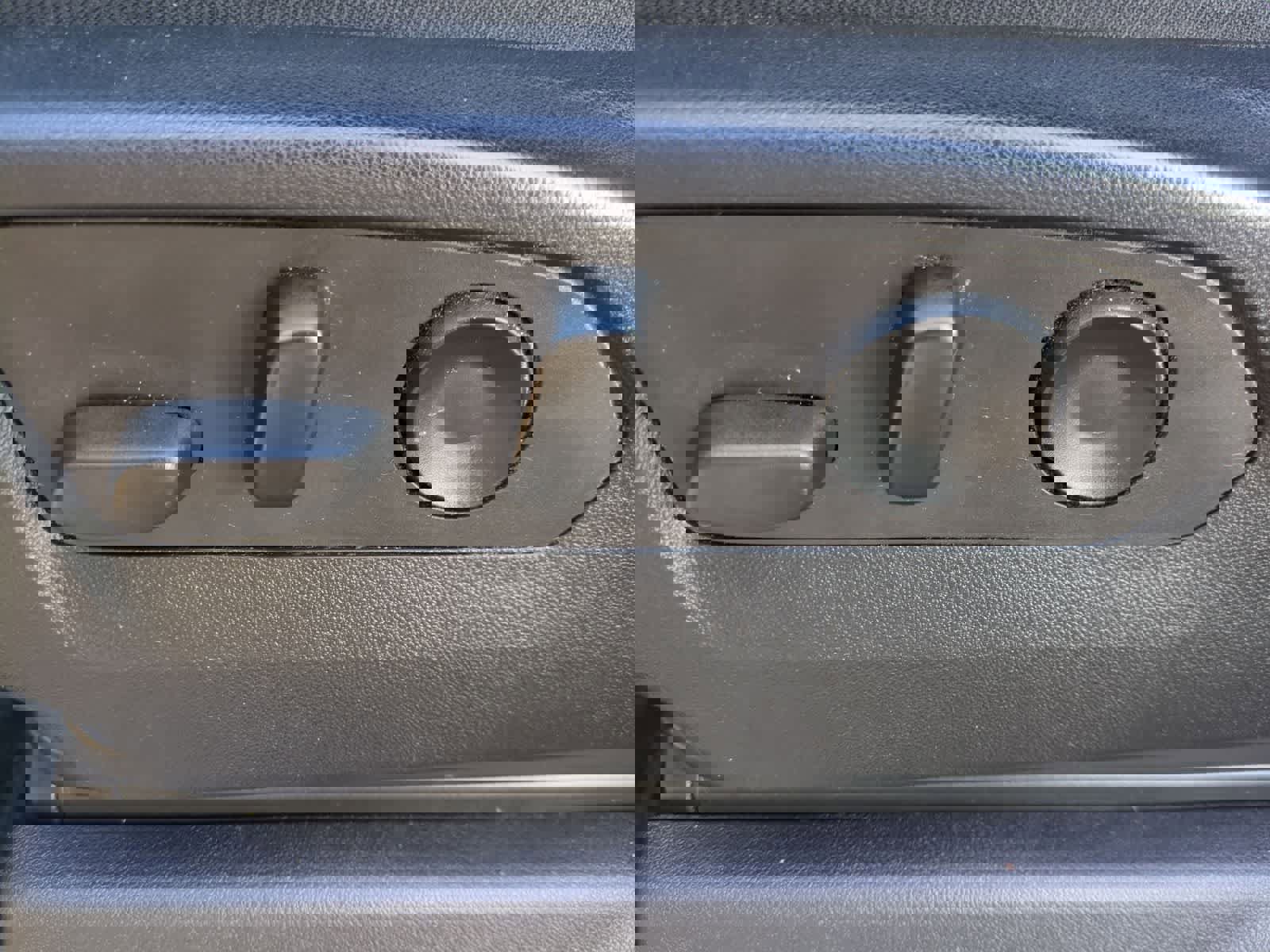 Used 2022 Chevrolet Silverado 1500 LT image 17