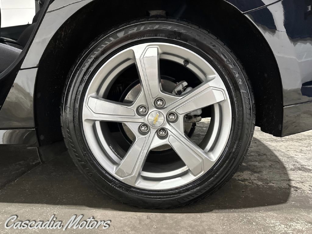 Used 2017 Chevrolet Volt LT w/ Comfort Package FWD image 28