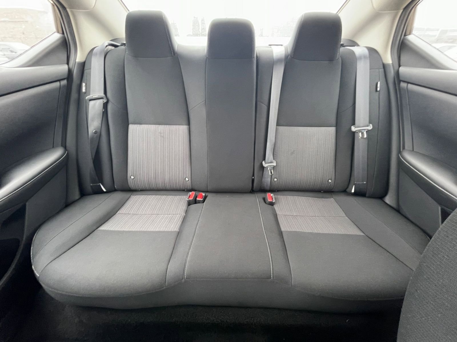 Used 2025 Nissan Sentra SV image 36