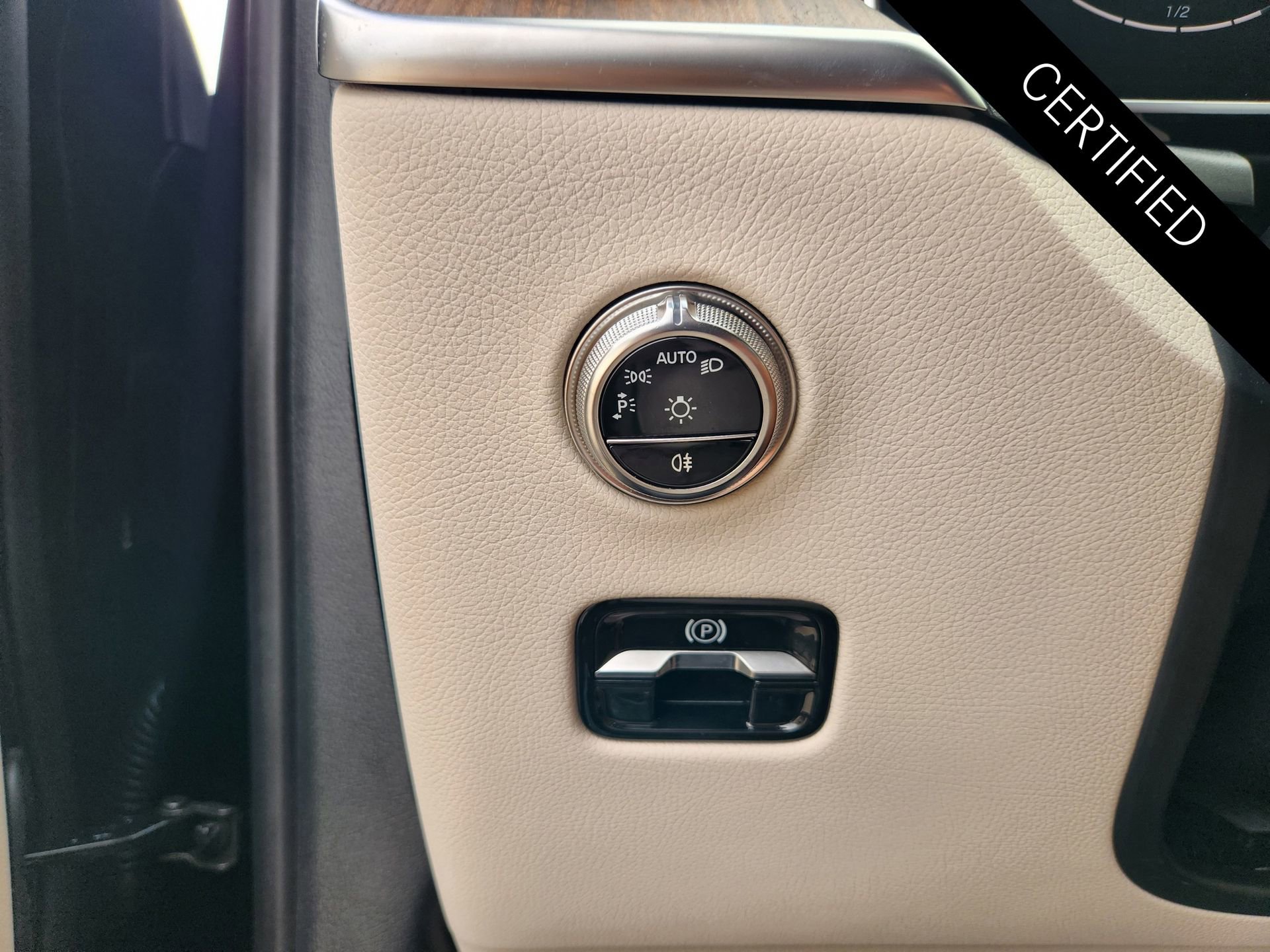 Certified 2026 Mercedes-Benz GLC 300 image 23