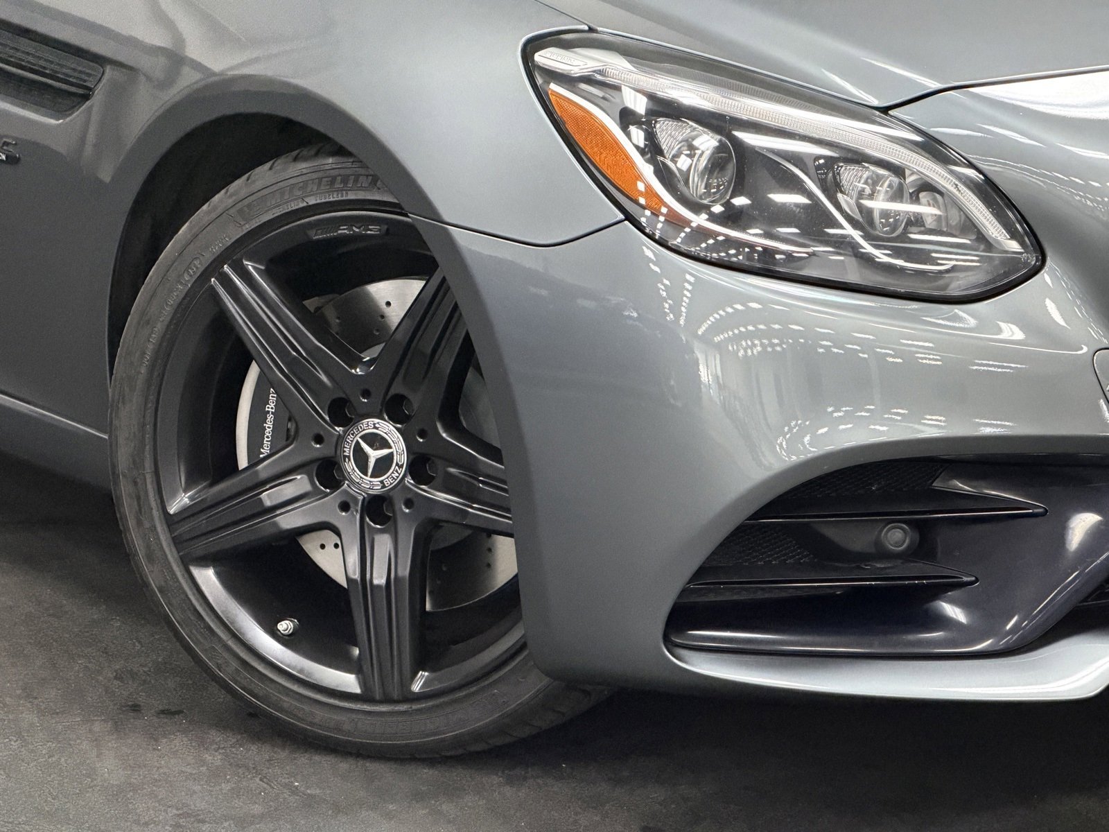 Used 2020 Mercedes-Benz SLC 300 image 4