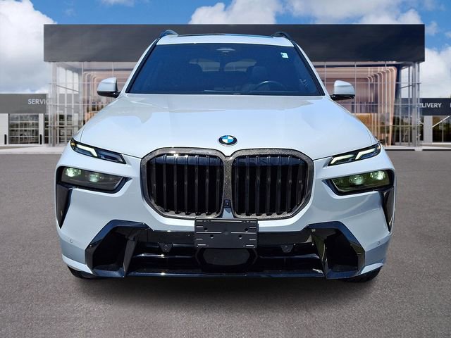 Used 2023 BMW X7 xDrive40i w/ Executive Package AWD/4WD image 2