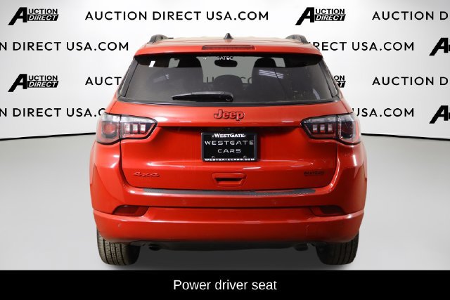Used 2023 Jeep Compass Limited AWD/4WD image 3