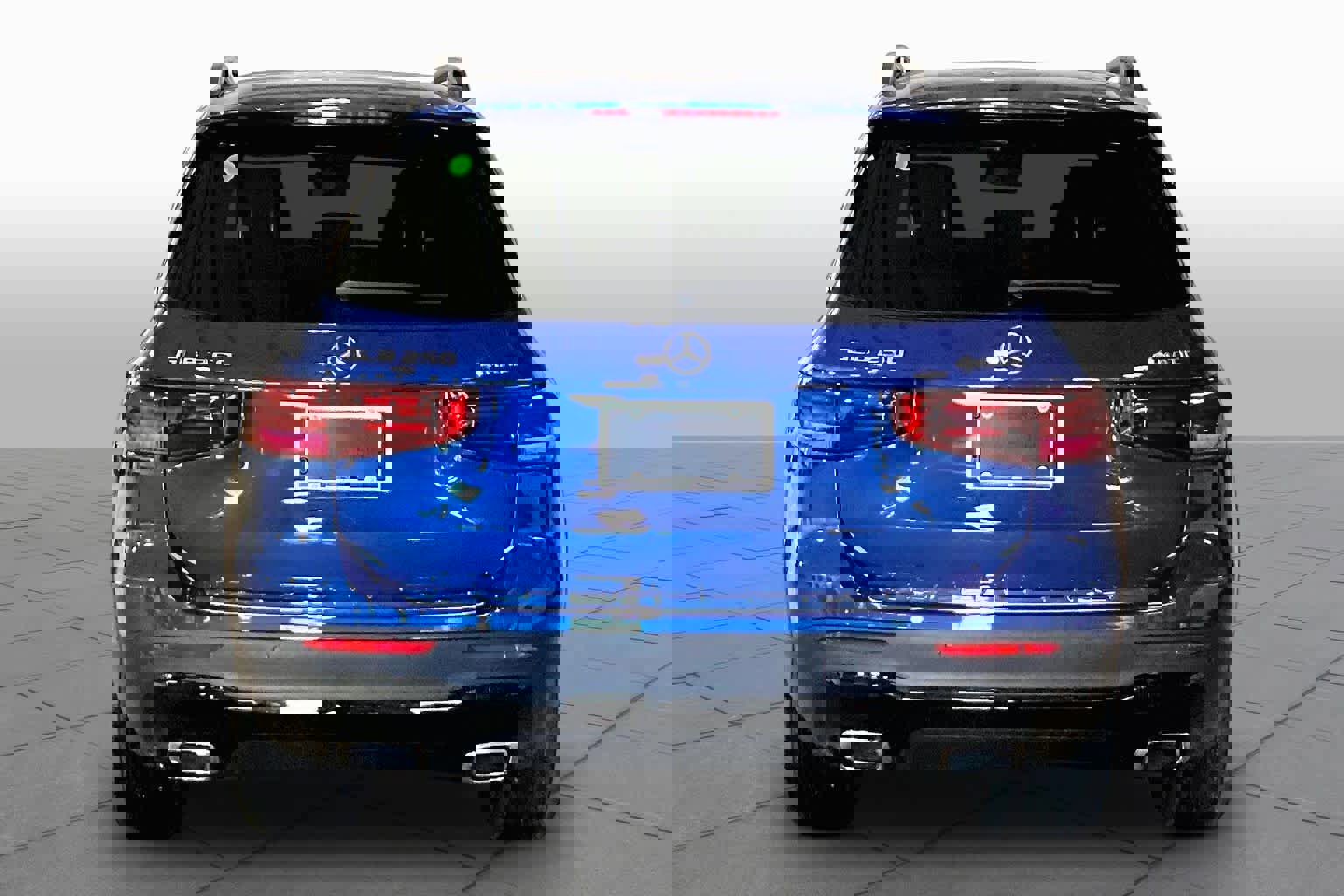 New 2026 Mercedes-Benz GLB 250 4MATIC image 5