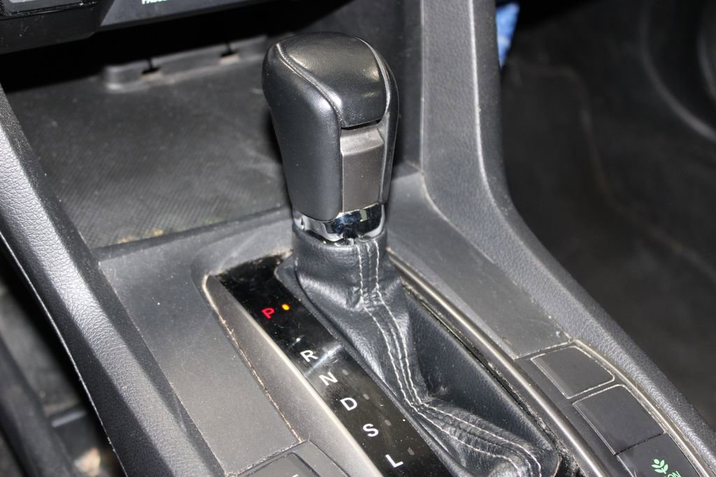 Used 2018 Honda Civic EX-L image 30