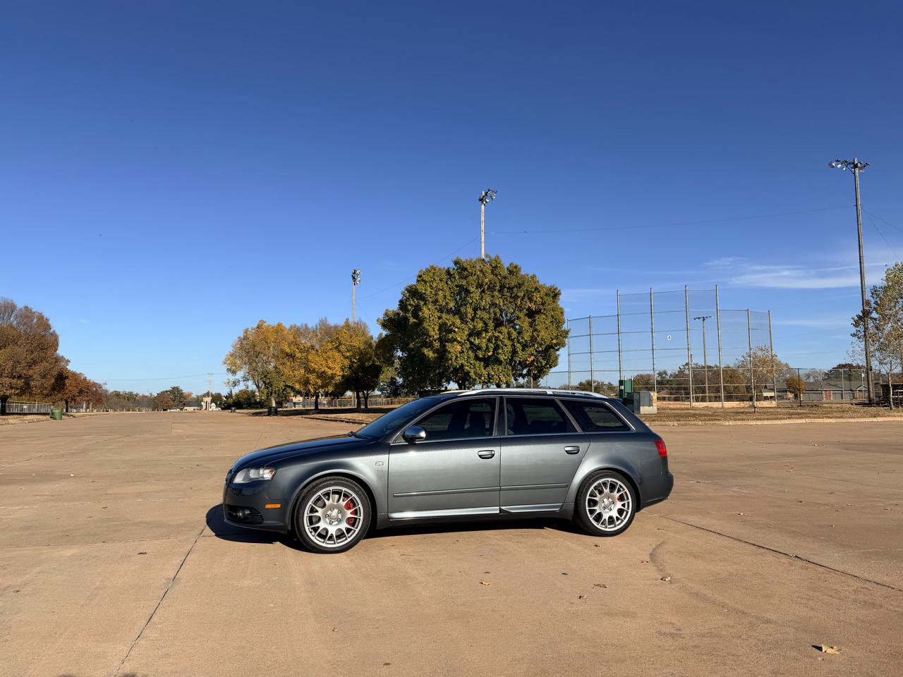 Used 2006 Audi S4 Avant AWD/4WD image 2