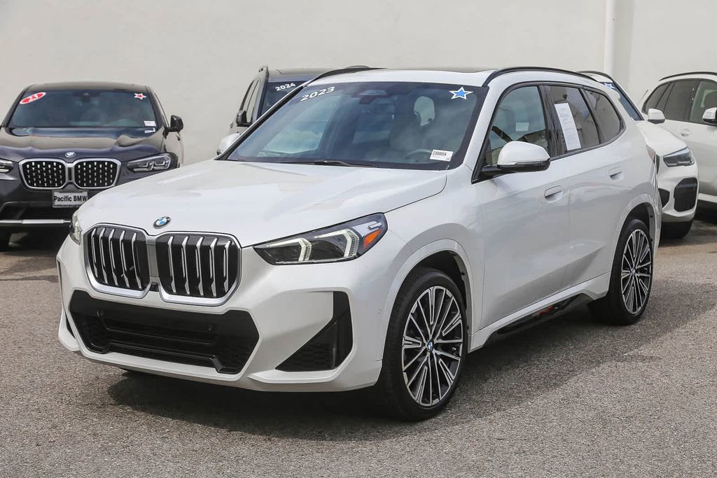 Certified 2023 BMW X1 xDrive28i w/ Premium Package image 3