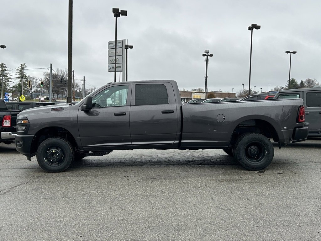 New 2026 RAM 3500 Tradesman image 10